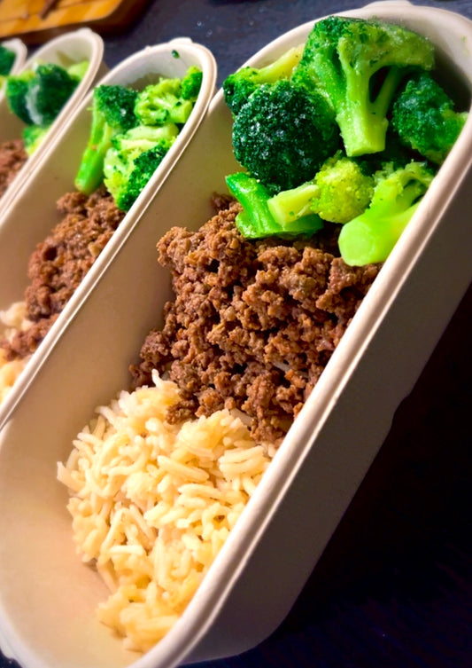 Lean beef with rice and broccoli